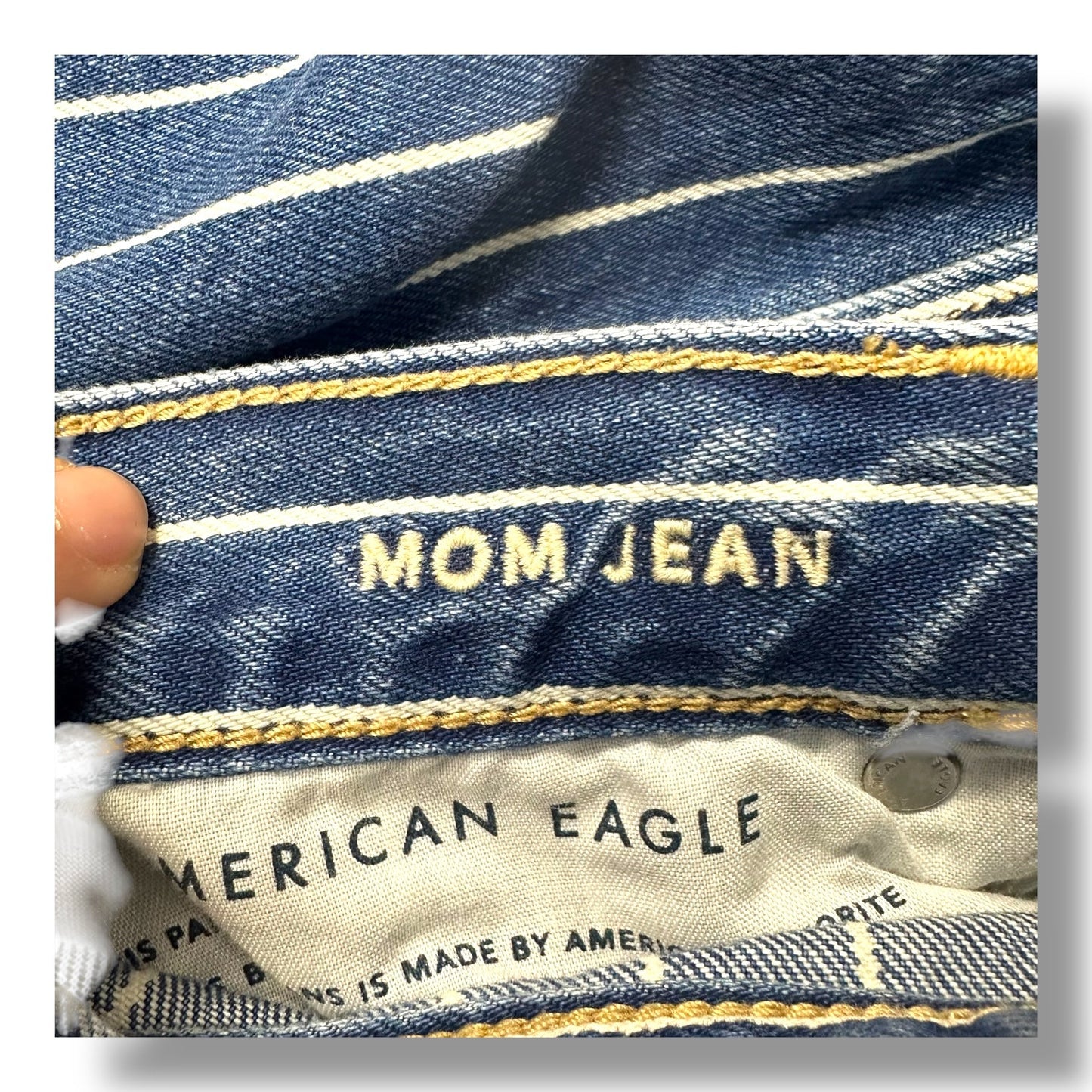 MOM Jeans Boyfriend By American Eagle In Striped Pattern, Size: 4