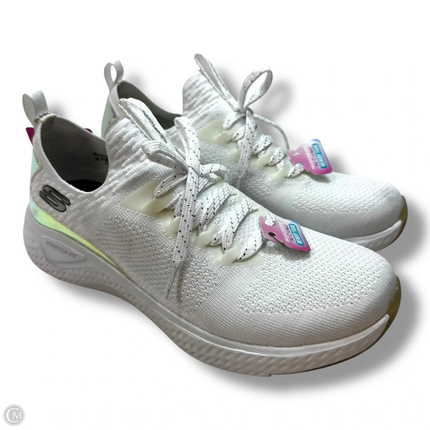 Shoes Sneakers By Skechers In White, Size: 9.5