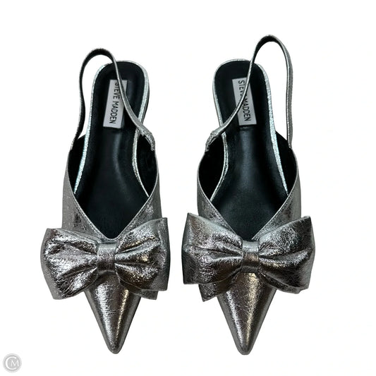 Shoes Flats By Steve Madden In Silver, Size: 8