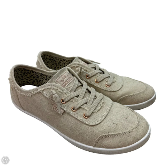 Shoes Sneakers By Bobs In Tan, Size: 9