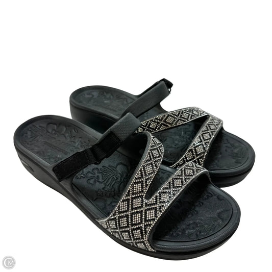 Sandals Heels Wedge By Skechers In Black, Size: 9
