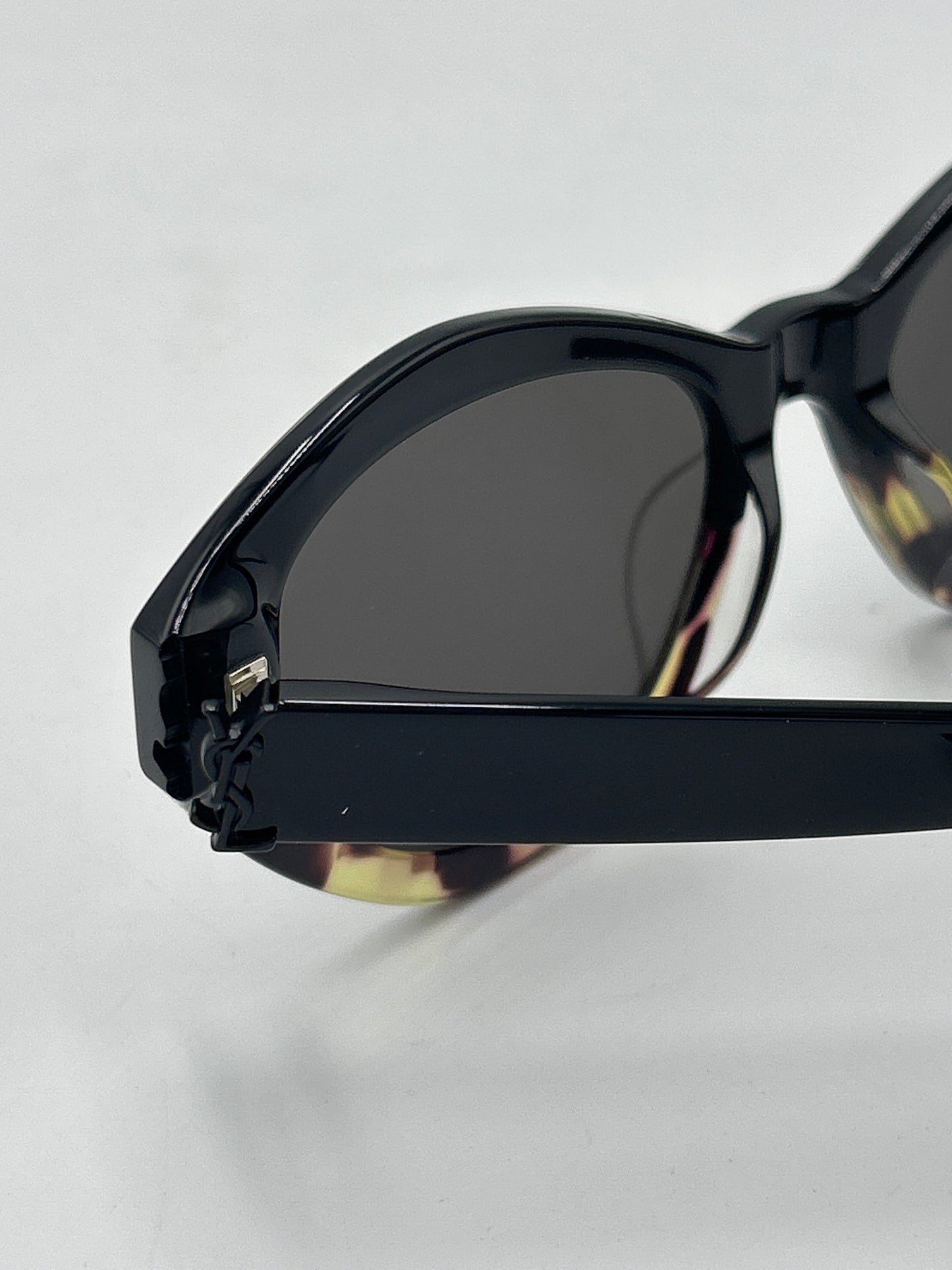 Yves Saint Laurent YSL Luxury Designer Sunglasses