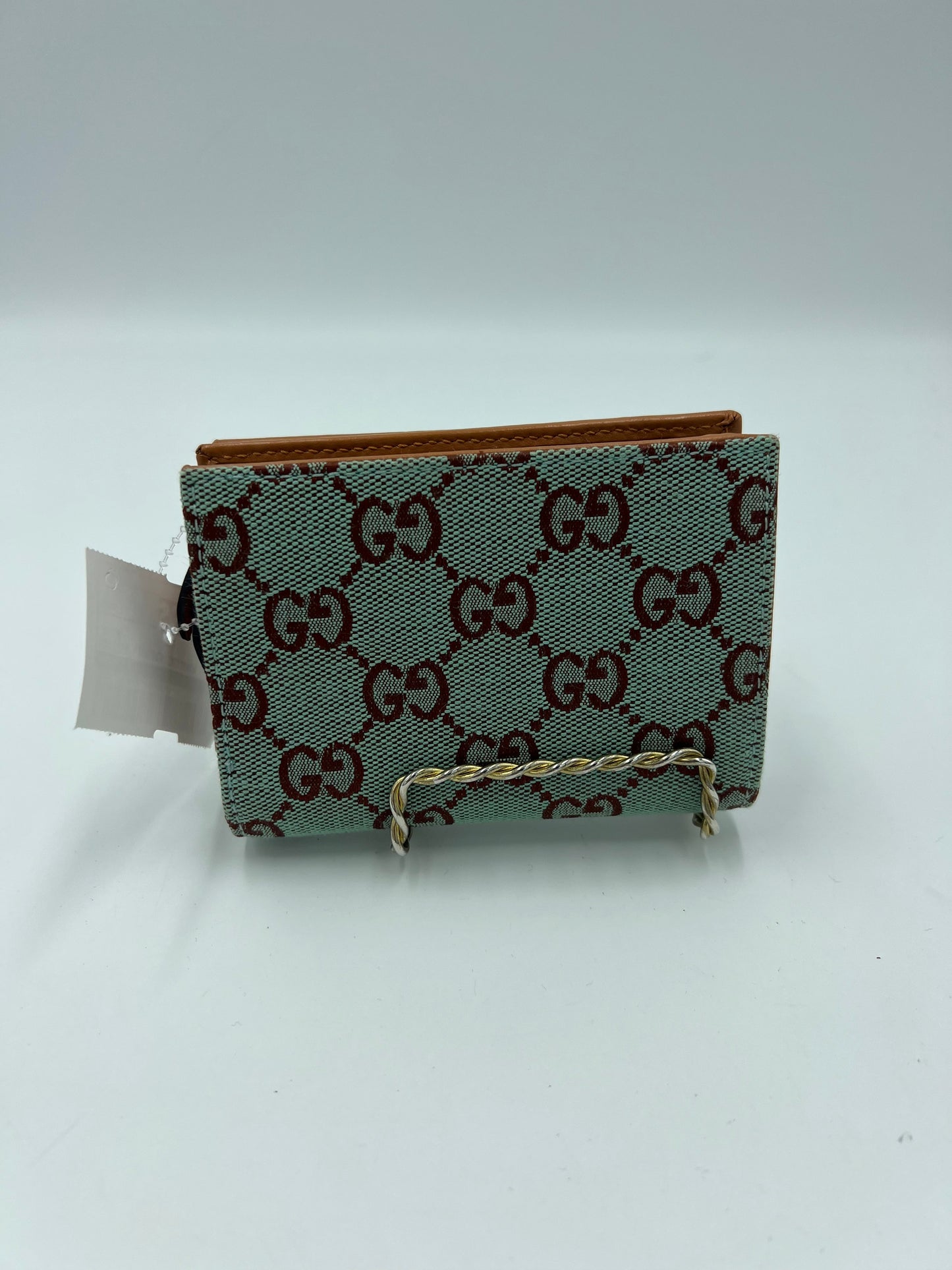 Like New! Gucci GG Bifold Card /Coin Holder Wallet