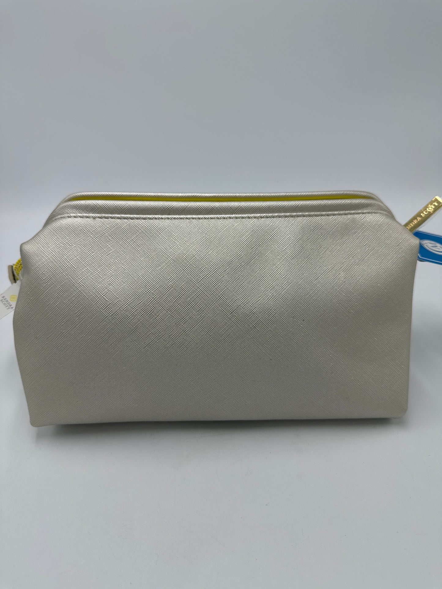 New! Makeup Bag Designer By Kendra Scott