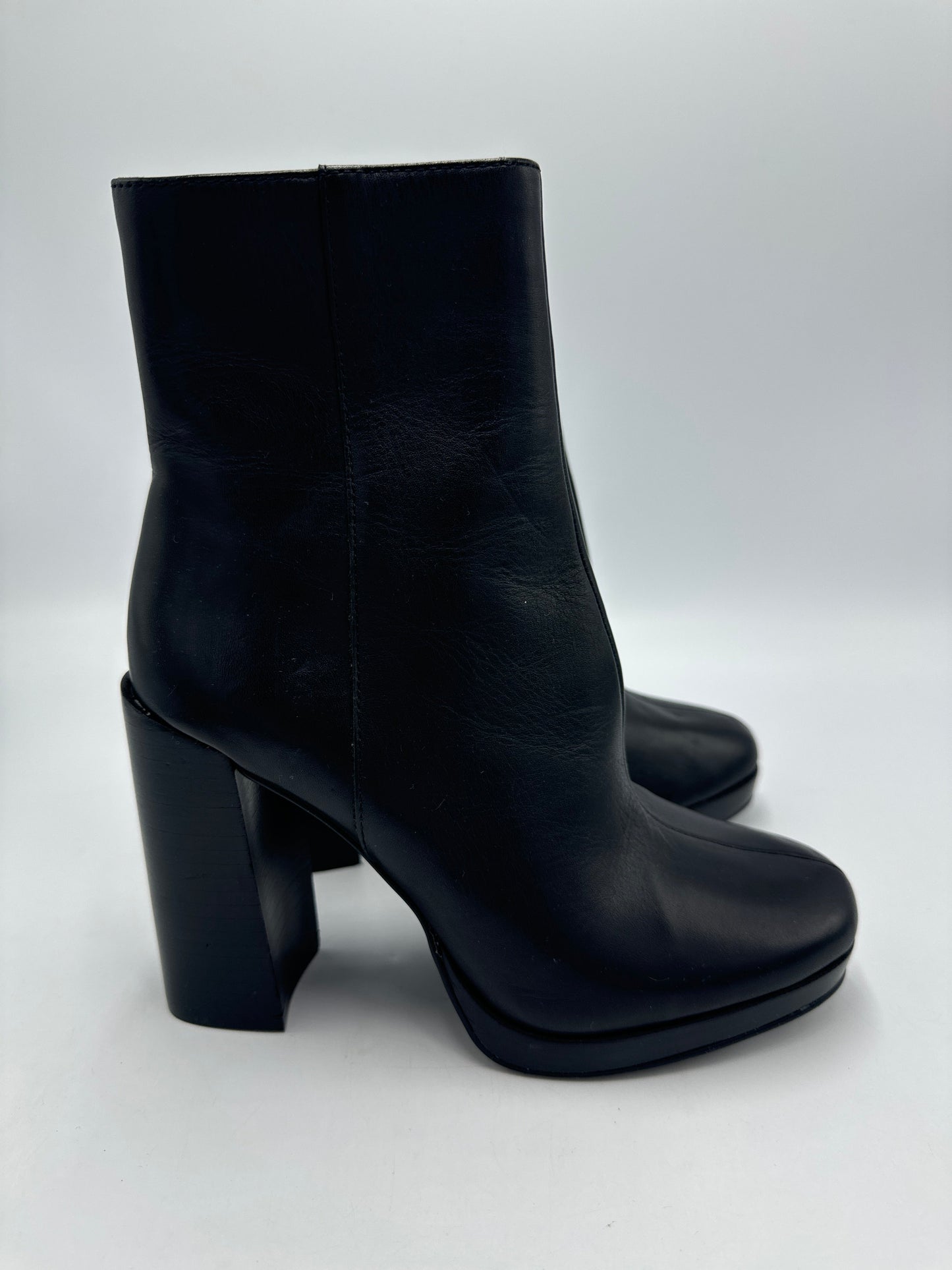 Boots Ankle Heels By Steve Madden In Black, Size: 6