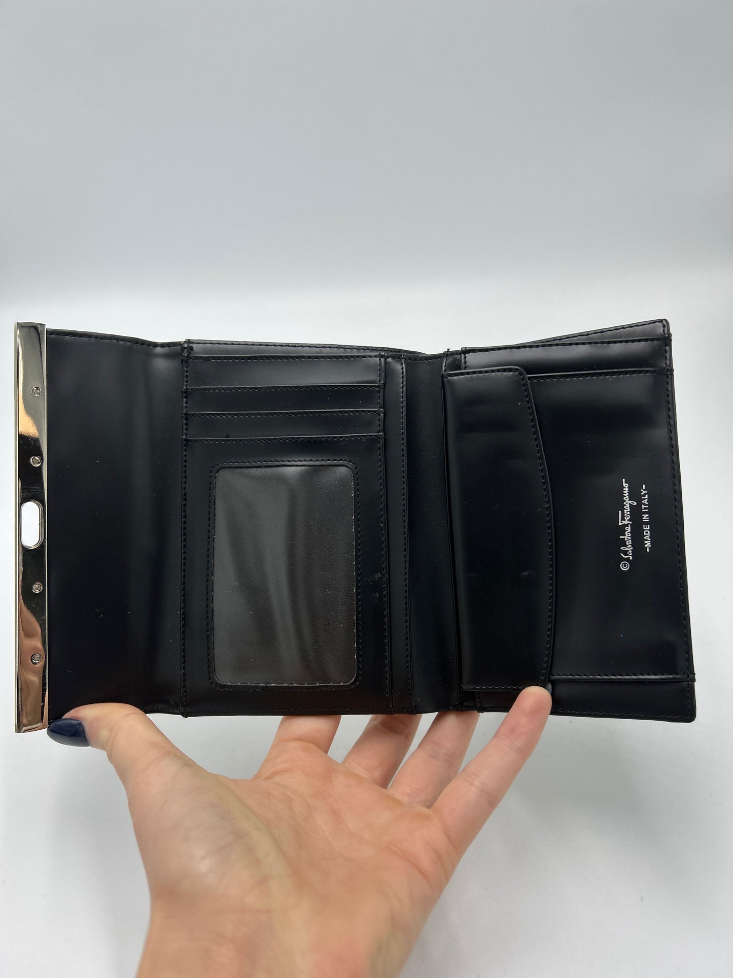 Ferragamo Smooth Leather Luxury Designer Wallet