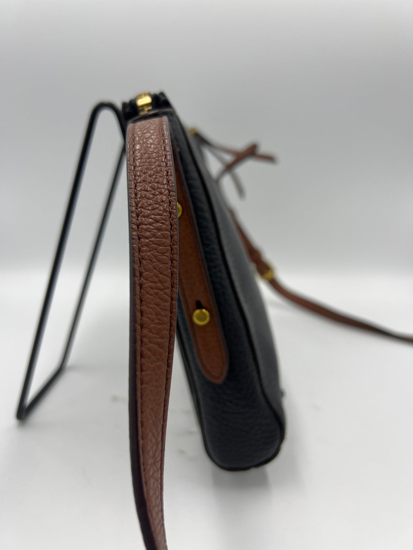 Crossbody Designer By Fossil