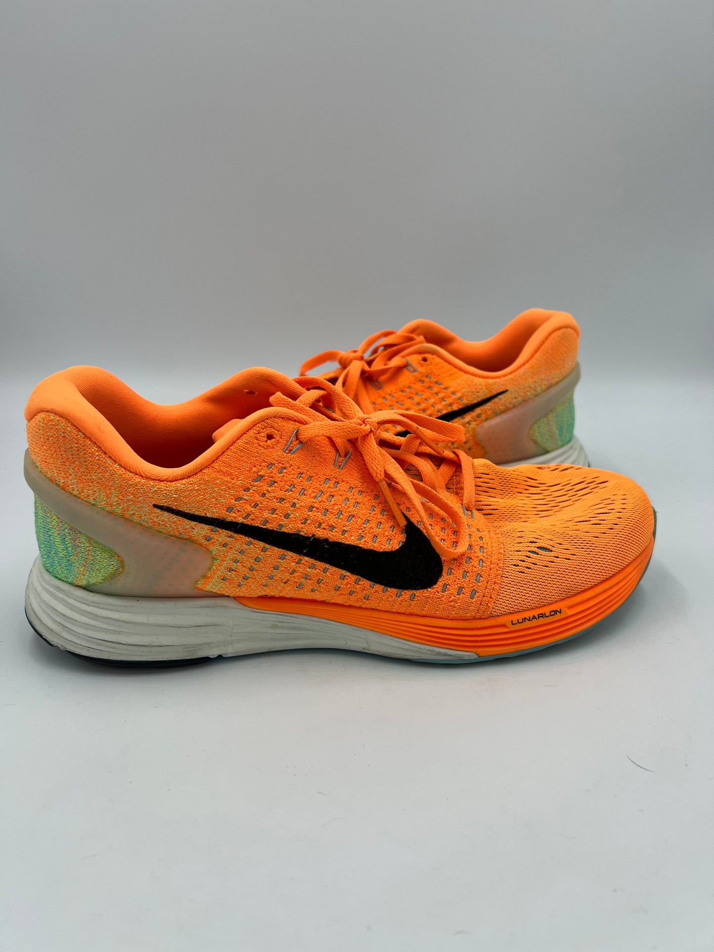 Shoes Athletic By Nike  Size: 9