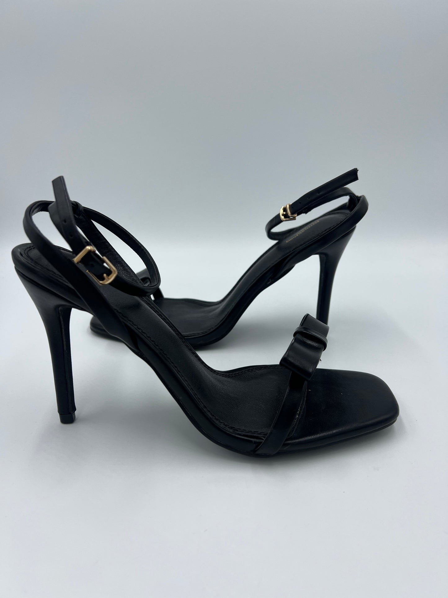 Shoes Heels Stiletto By Pretty Little Thing In Black, Size: 9