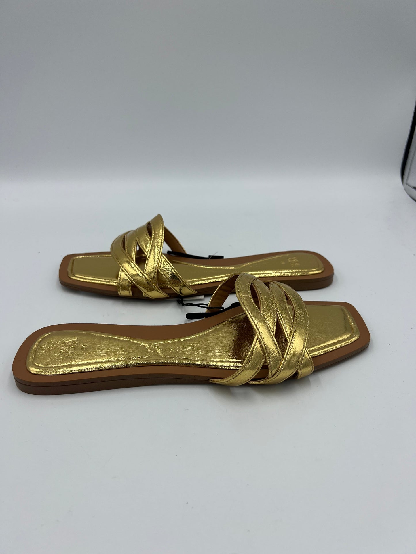 Like New! Sandals Flats By Zara In Gold, Size: 9