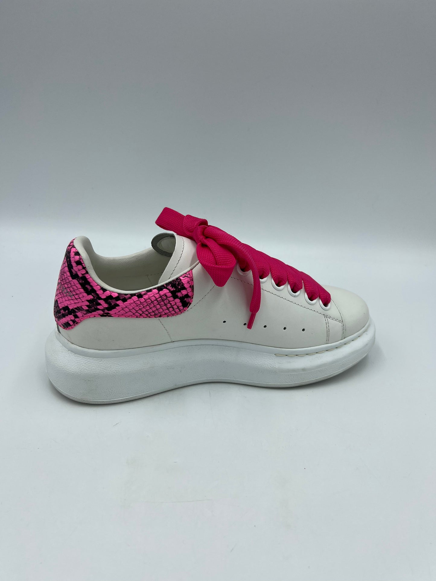 Alexander McQueen Designer Trainers In White, Size: 6