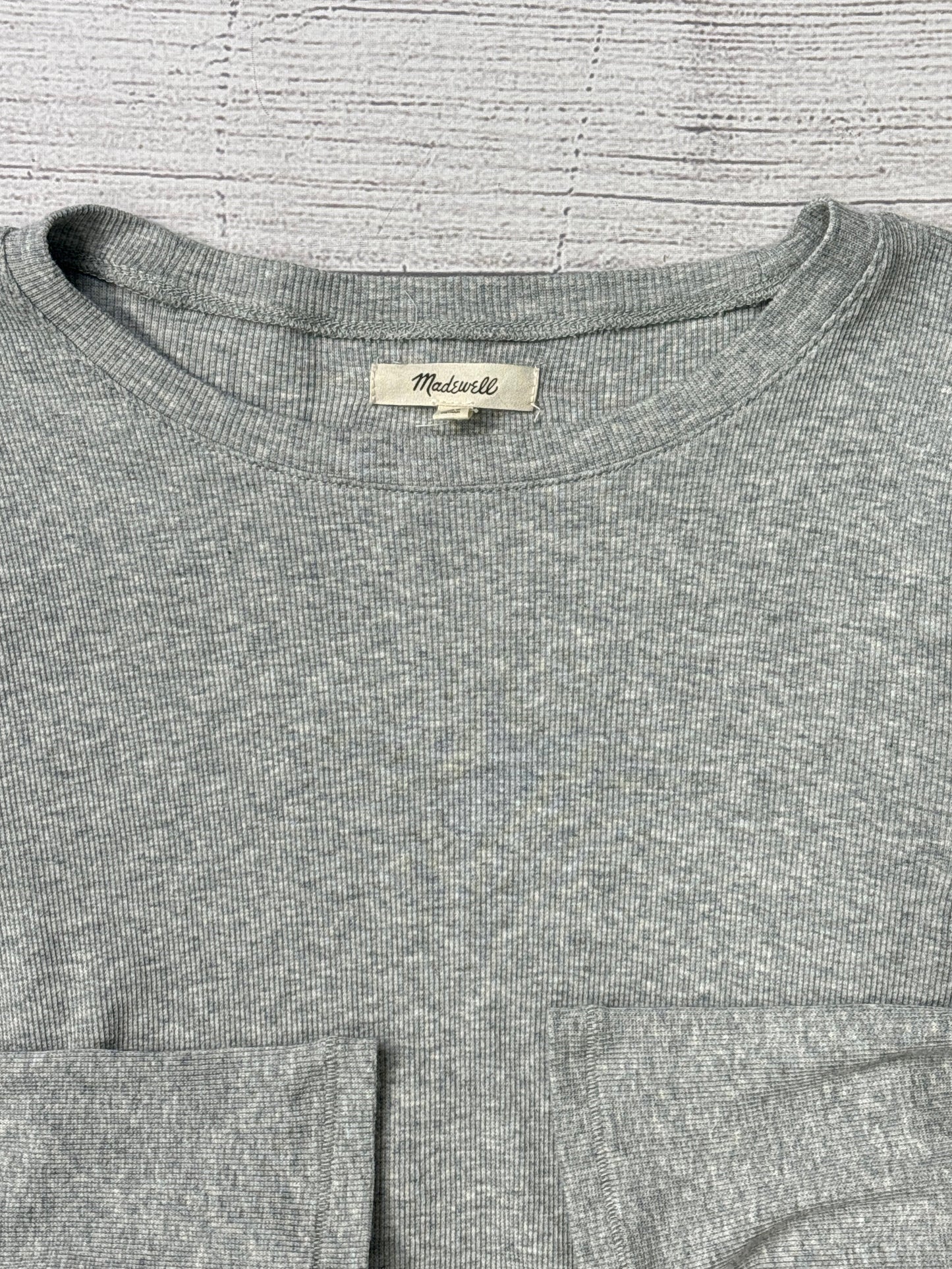 Top Long Sleeve By Madewell In Grey, Size: M