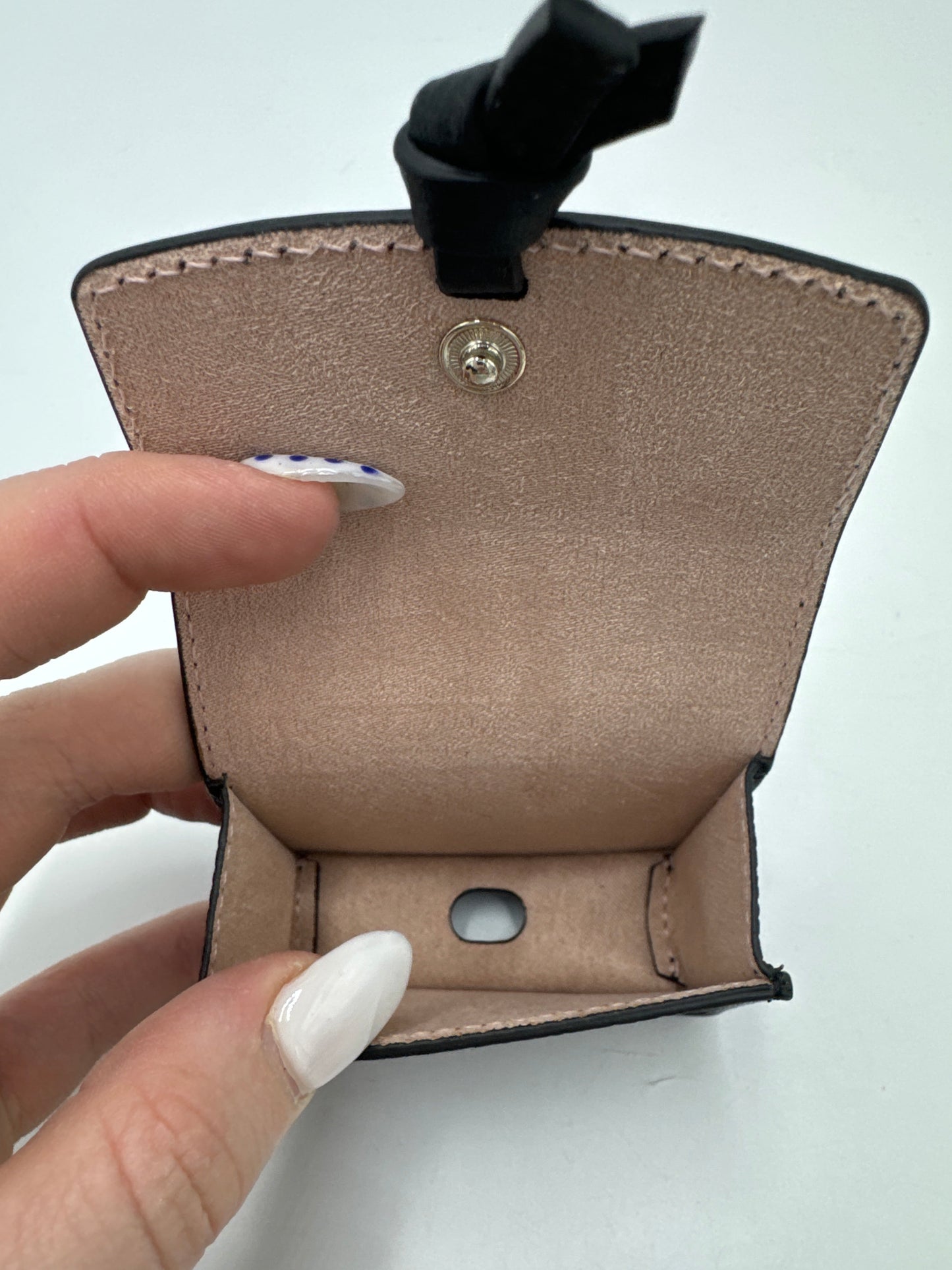 Kate Spade Air Pod Pro Case with Chain