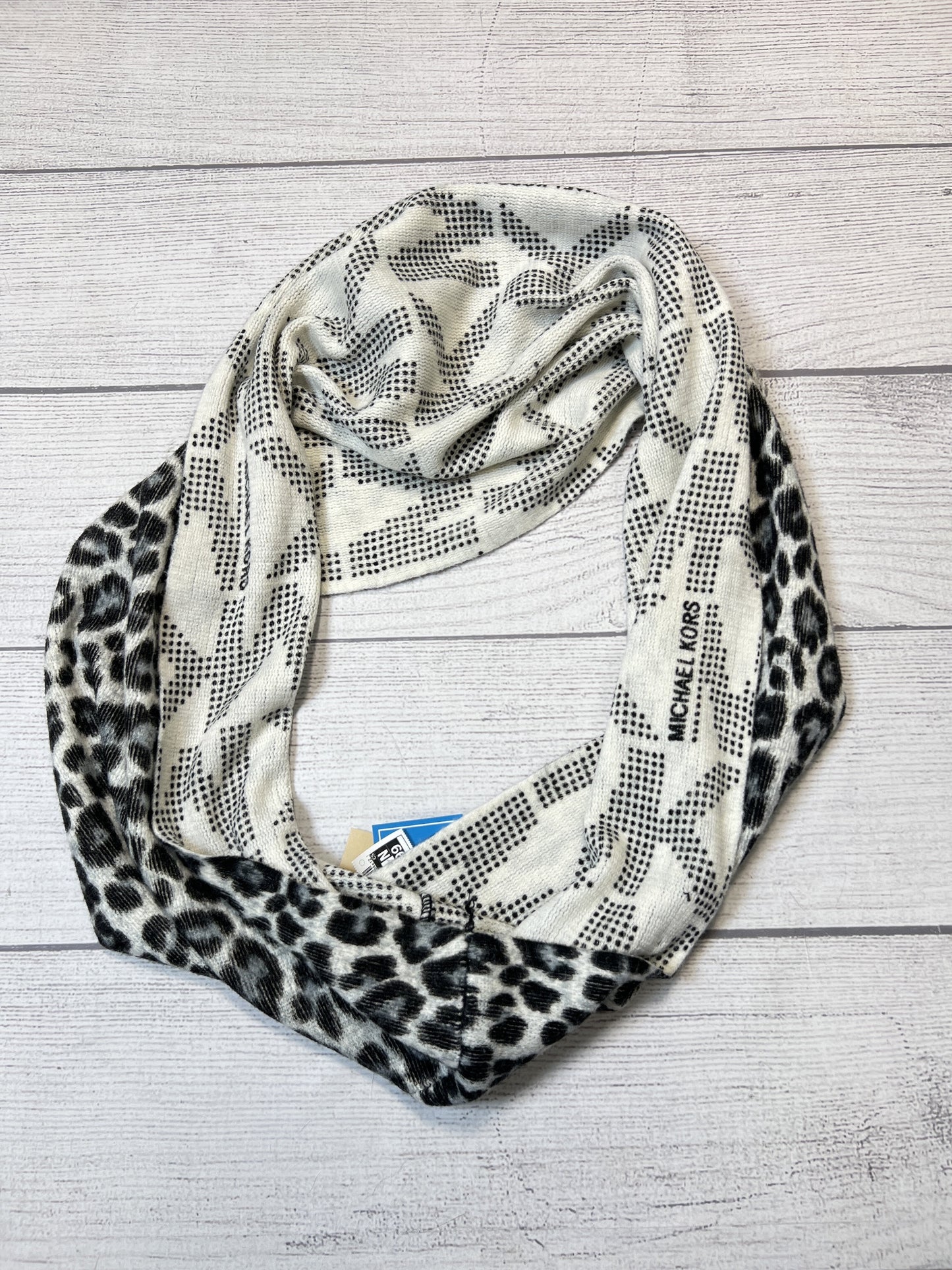 Scarf Designer By Michael Kors