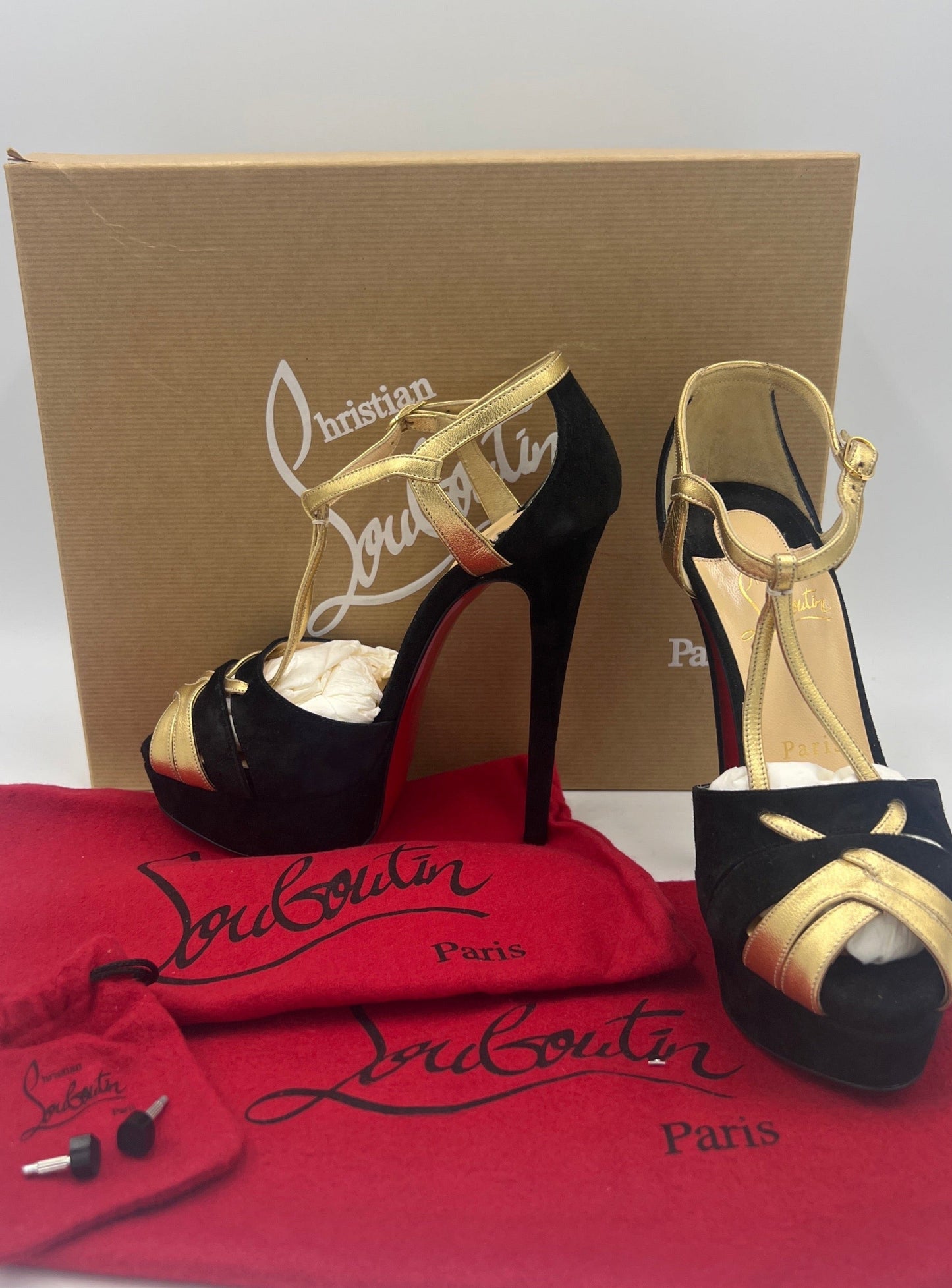 40% OFF! Christian Louboutin Glennalta Luxury Designer Heels, Size: 5