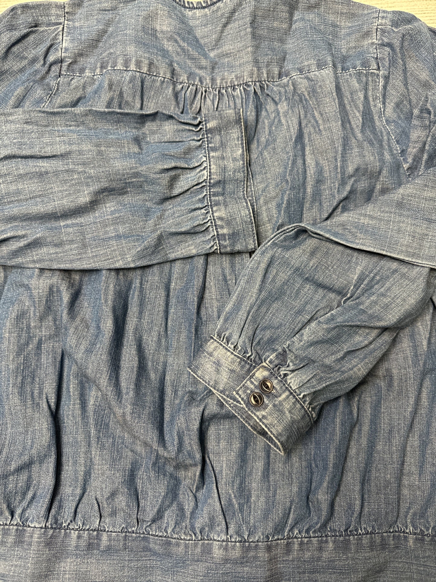 Top Long Sleeve By Madewell In Denim, Size: S