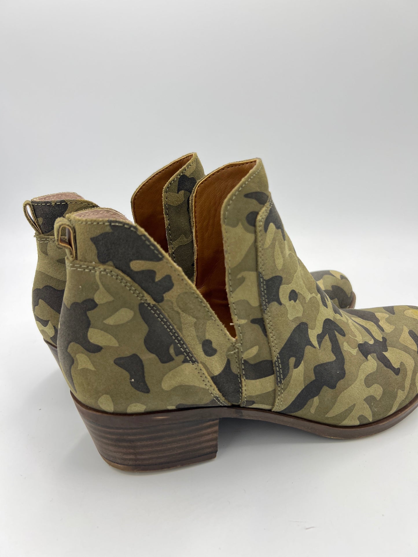 Boots Ankle Heels By Lucky Brand In Camouflage Print, Size: 9.5