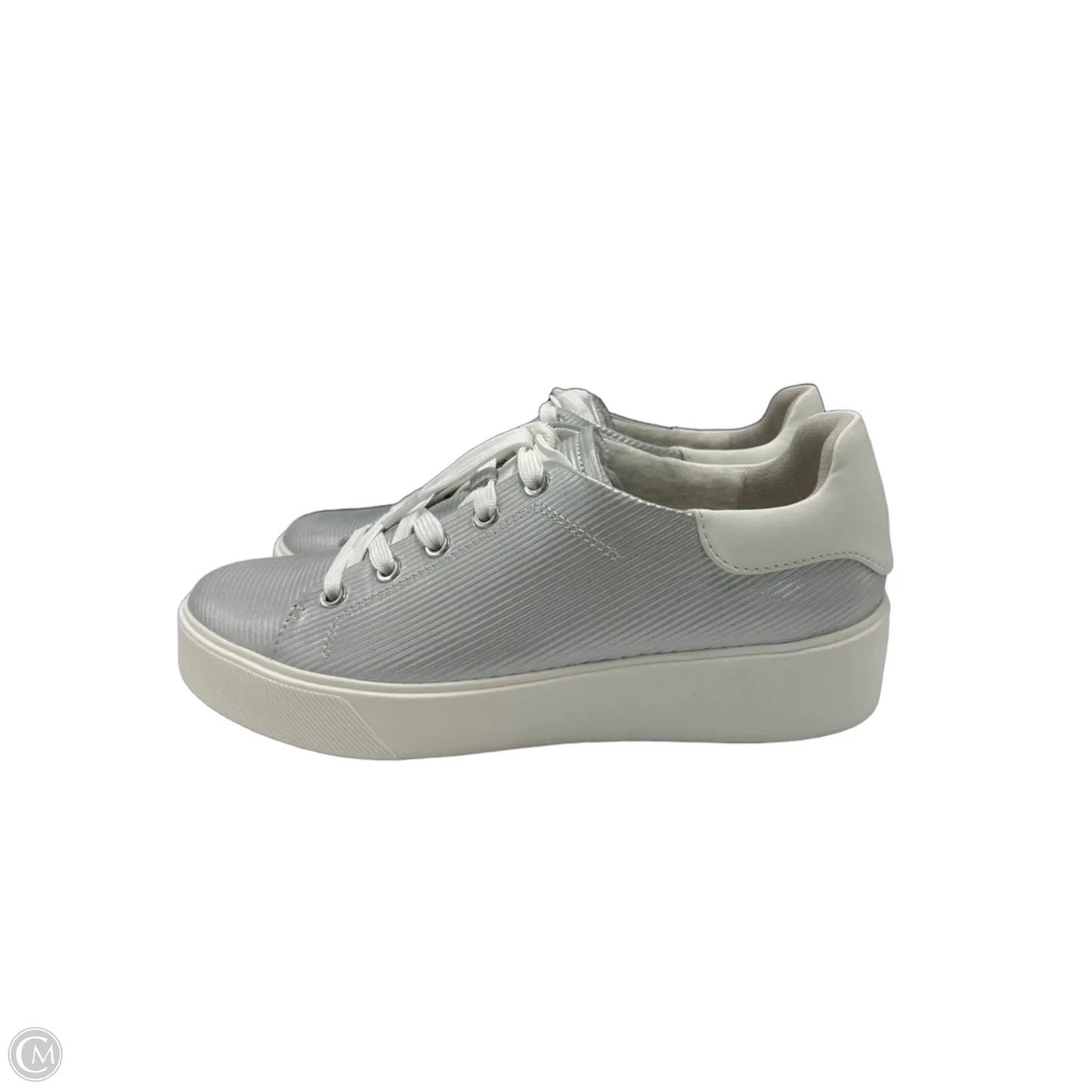 Shoes Athletic By Naturalizer In Silver, Size: 8