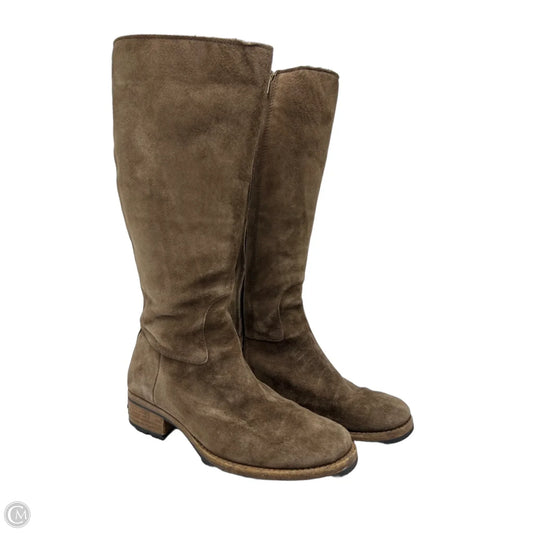 Boots Designer By UGG In Brown, Size: 8