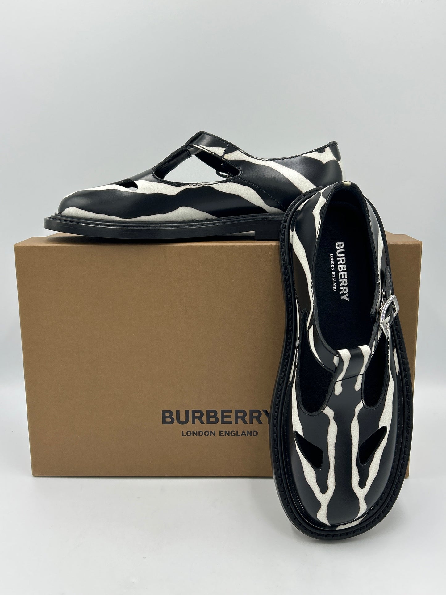 Like New! Burberry Zebra Print Hannie Shoes  Size: 6