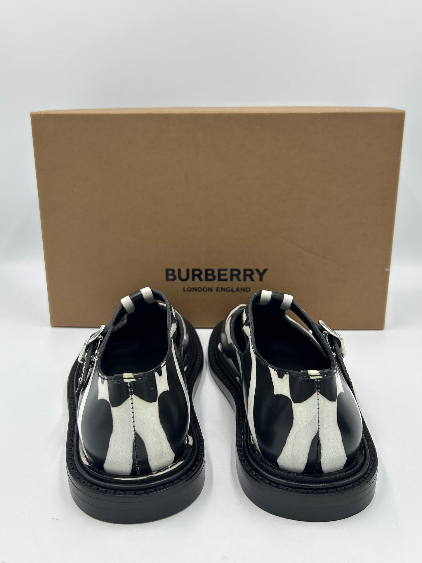 Like New! Burberry Zebra Print Hannie Shoes  Size: 6