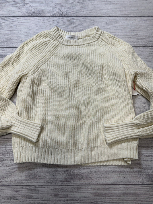 Sweater By Free Assembly In White, Size: M