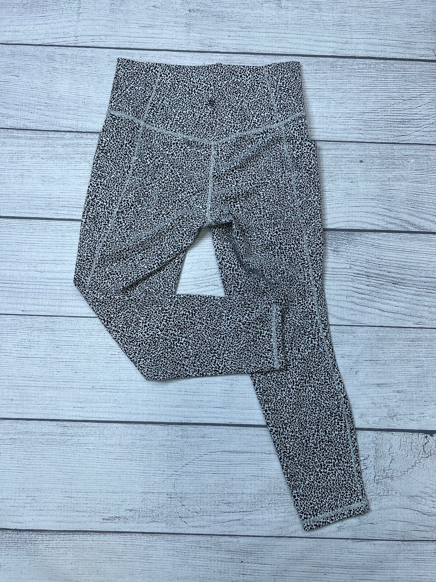 Athletic Cropped Leggings By Athleta  Size: M