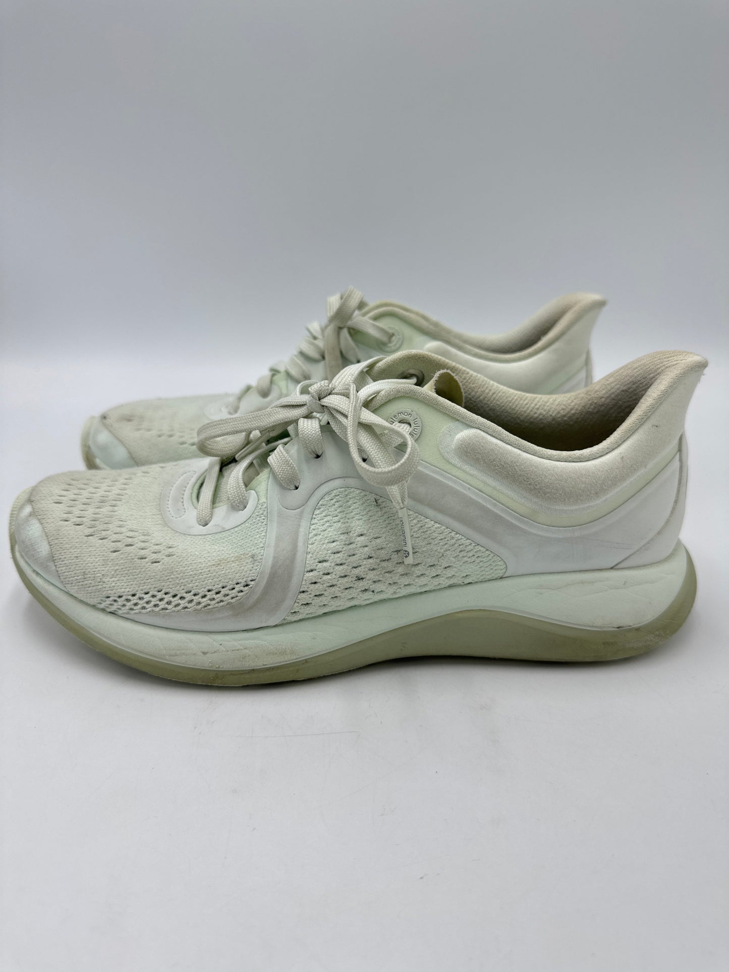 Shoes Athletic By Lululemon In Green, Size: 7.5