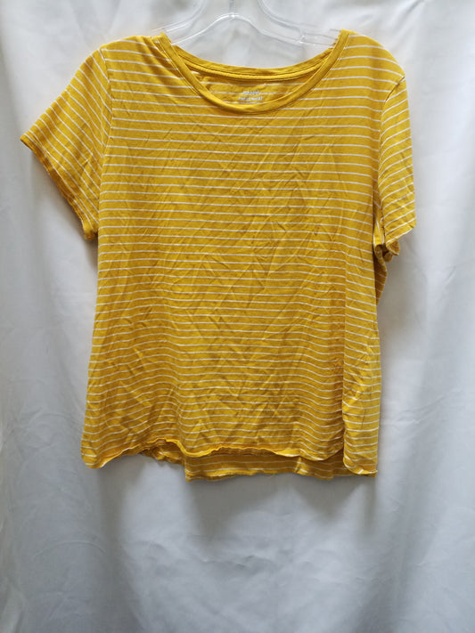 Top Short Sleeve By Old Navy  Size: L