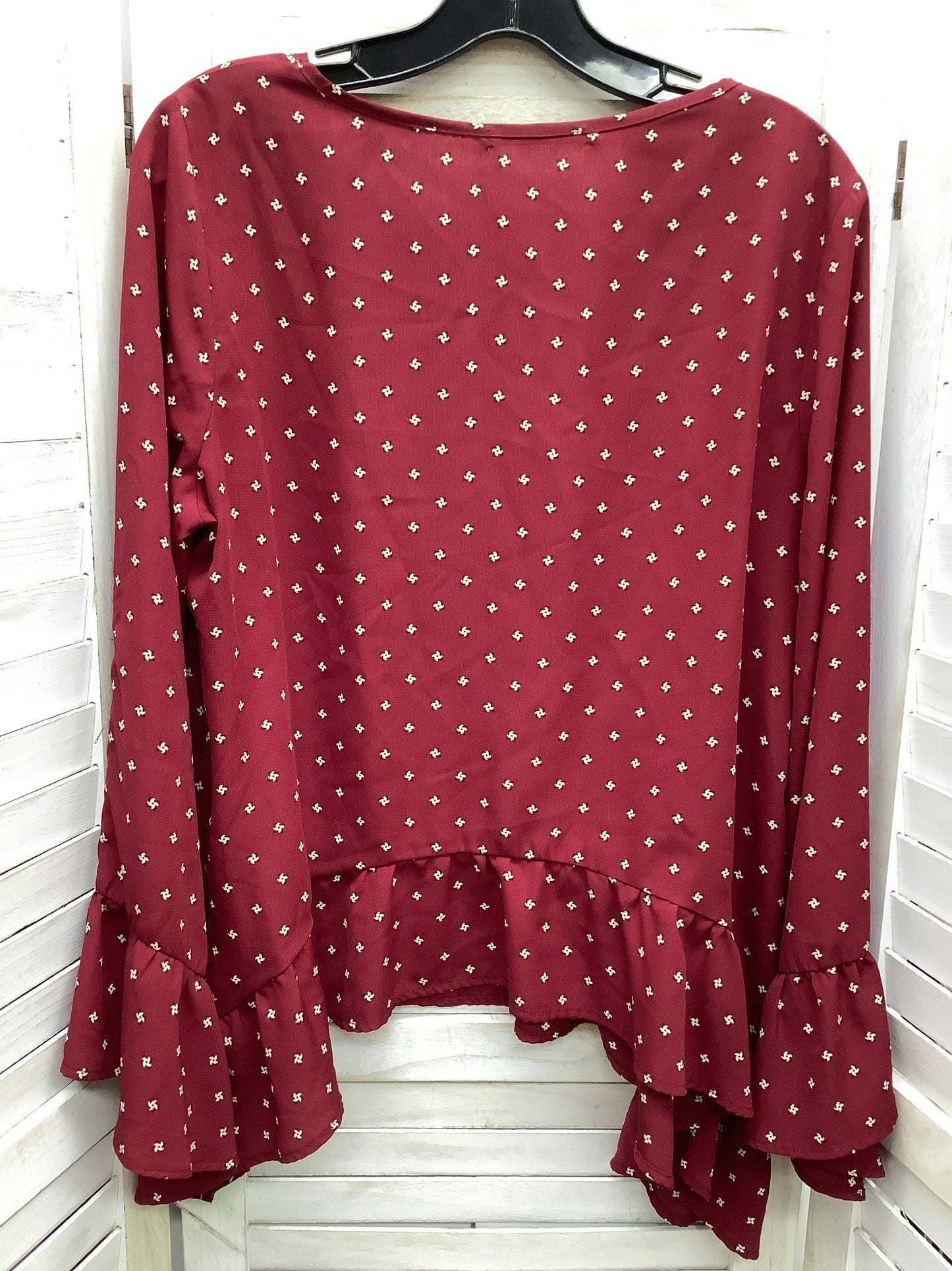 Red Top Long Sleeve Harlowe & Graham, Size L