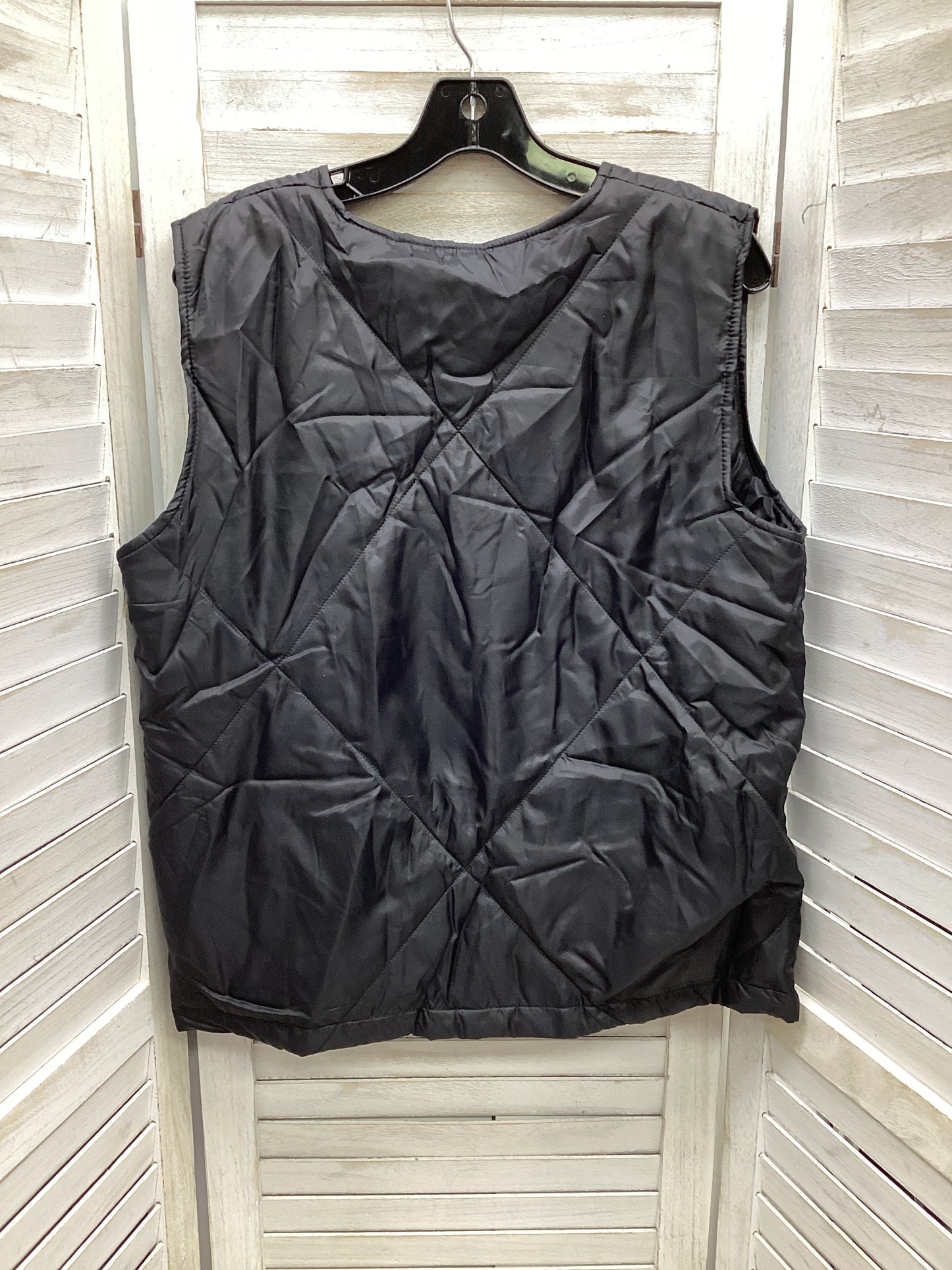 Vest Puffer & Quilted By Socialite In Black, Size: S