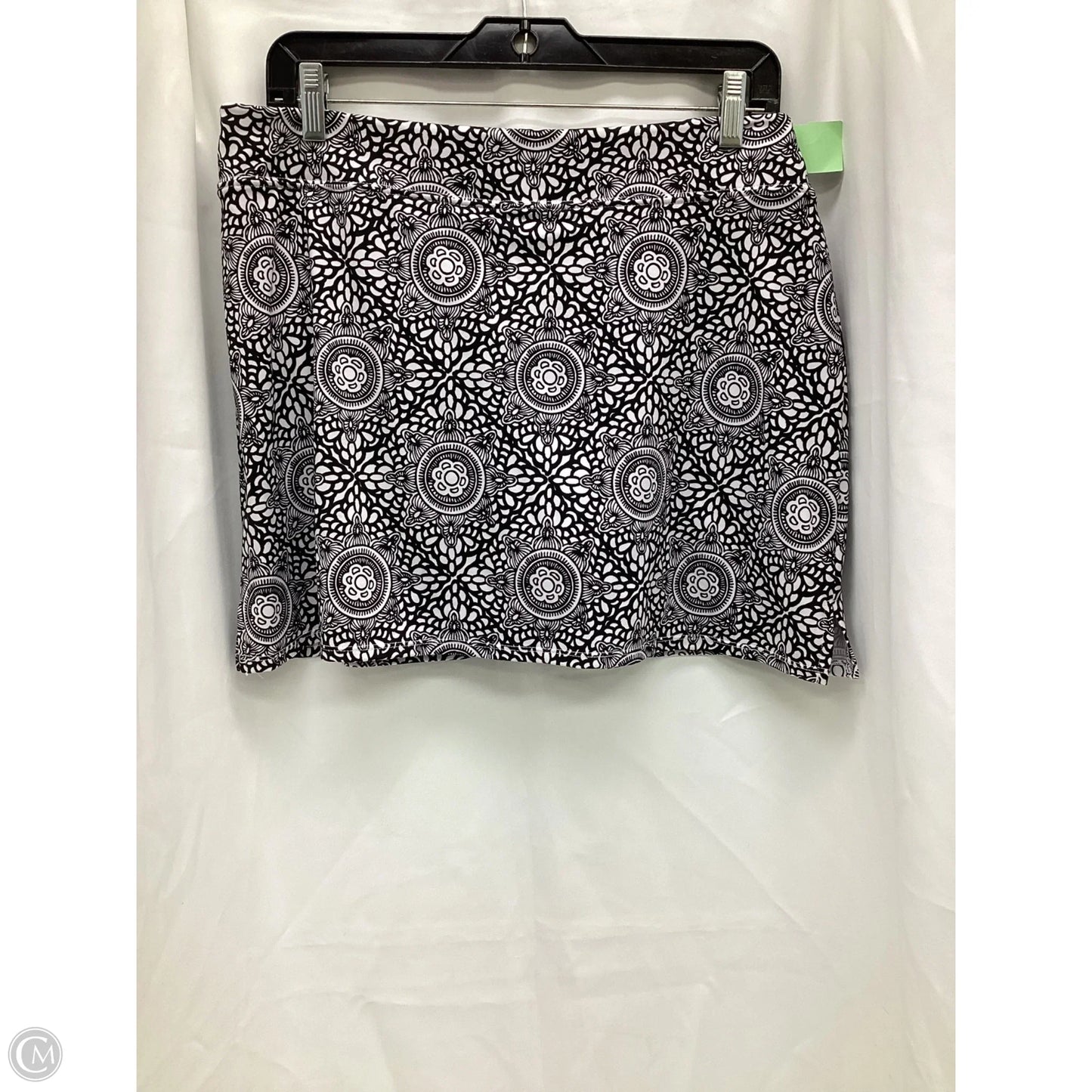 Skort By Lola In Black & White, Size: L