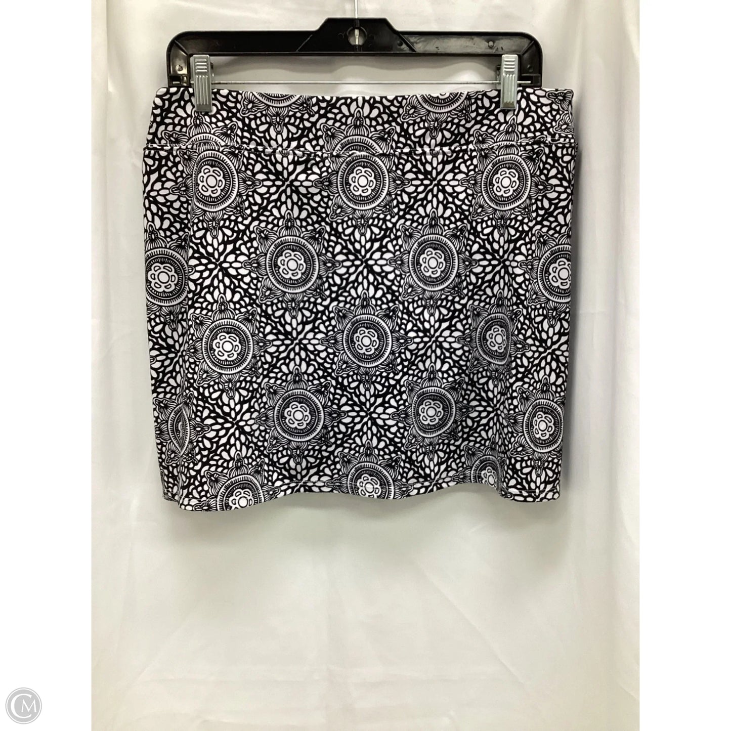 Skort By Lola In Black & White, Size: L