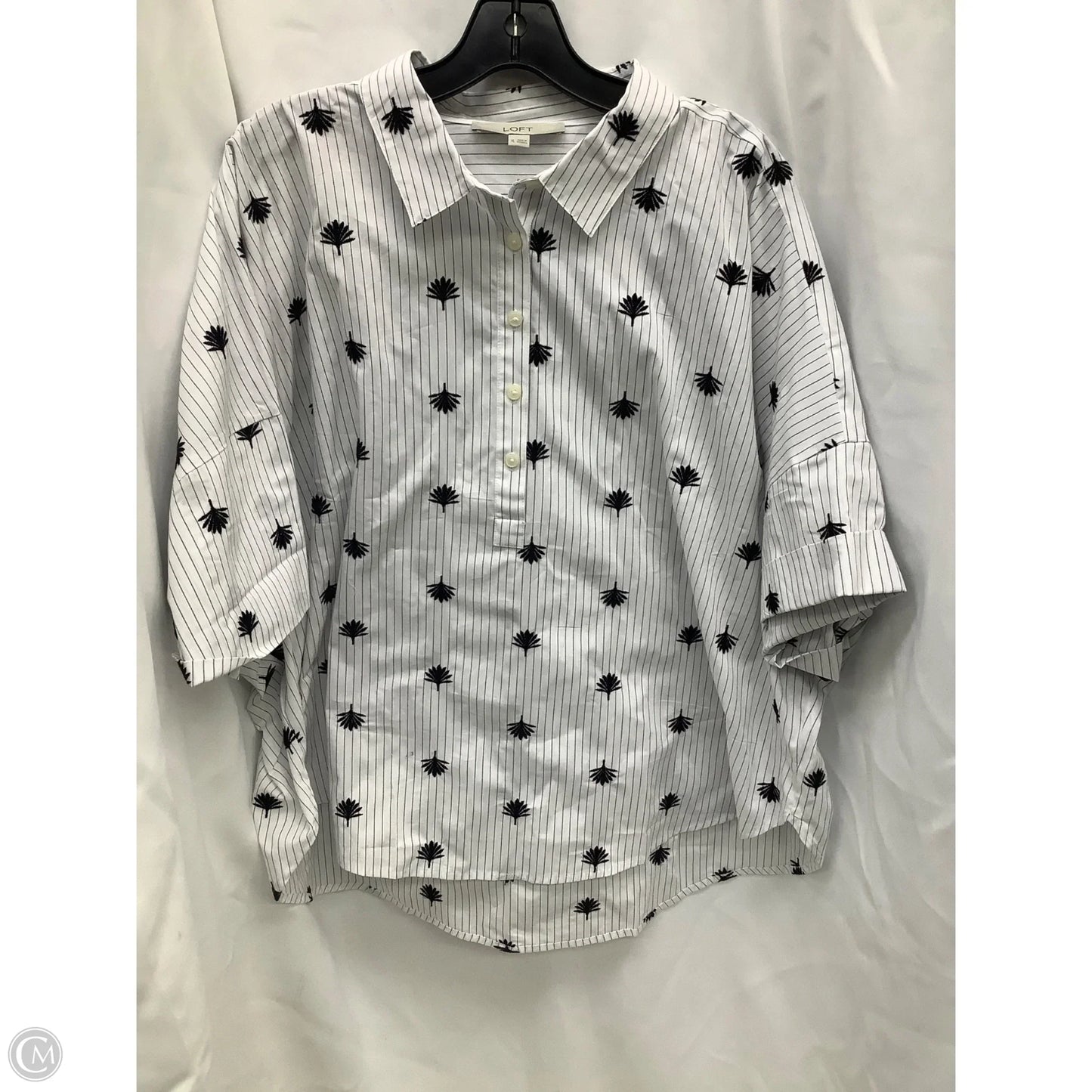 Top Short Sleeve By Loft In Black & White, Size: Xl