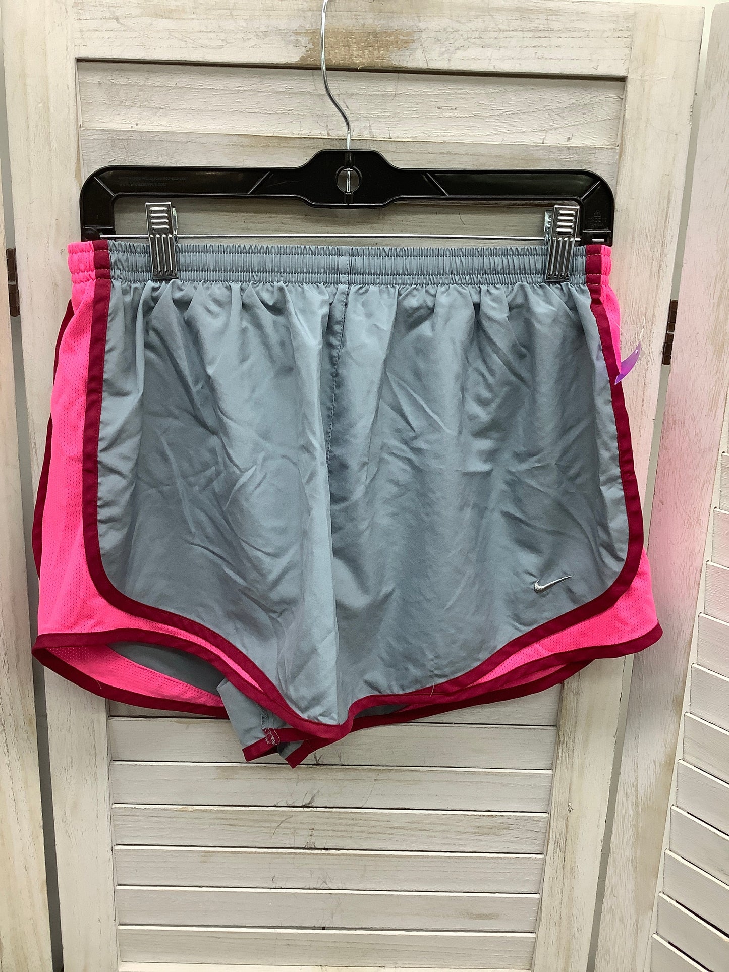 Athletic Shorts By Nike  Size: L