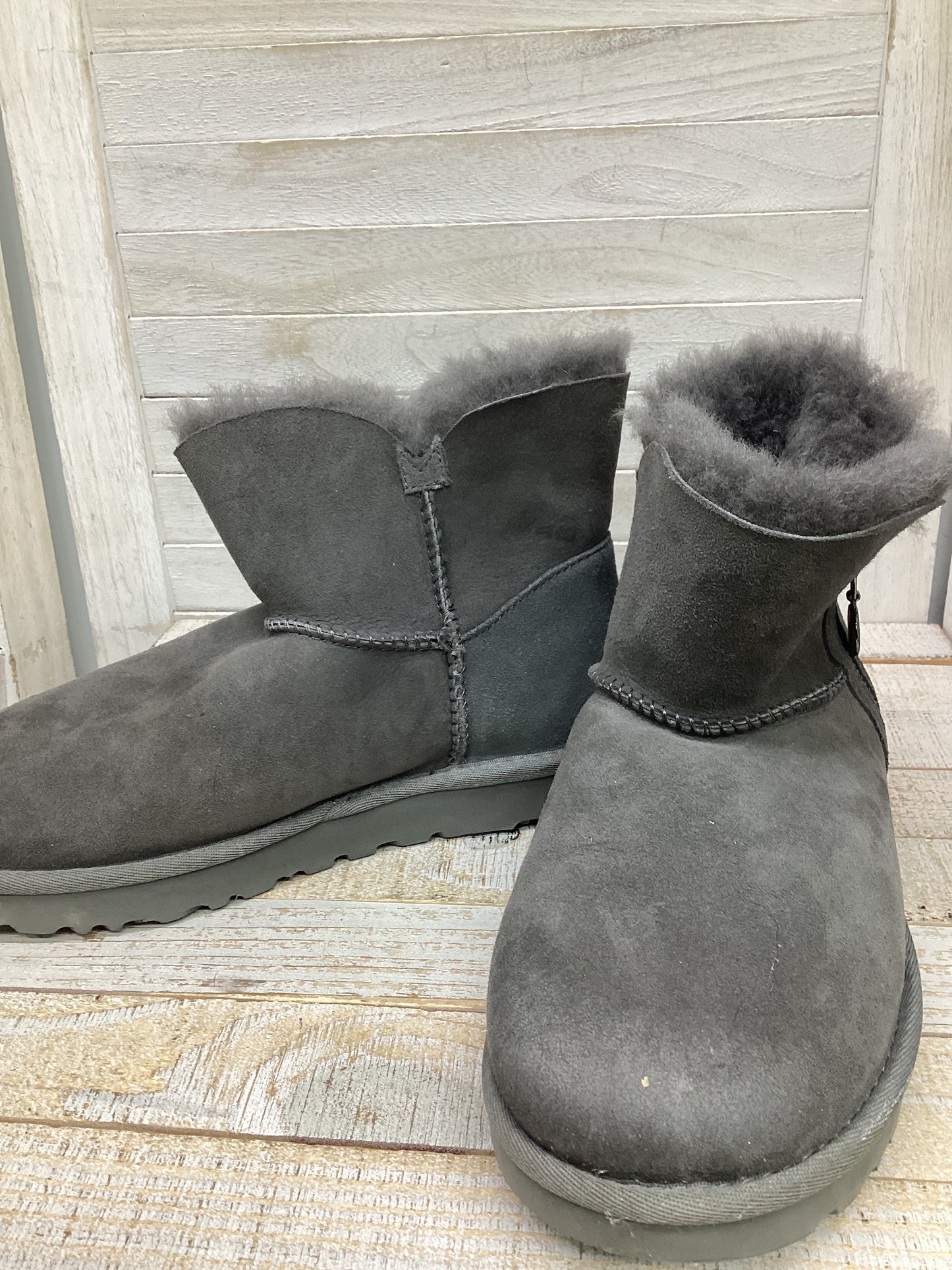 Boots Snow By Ugg In Grey, Size: 7