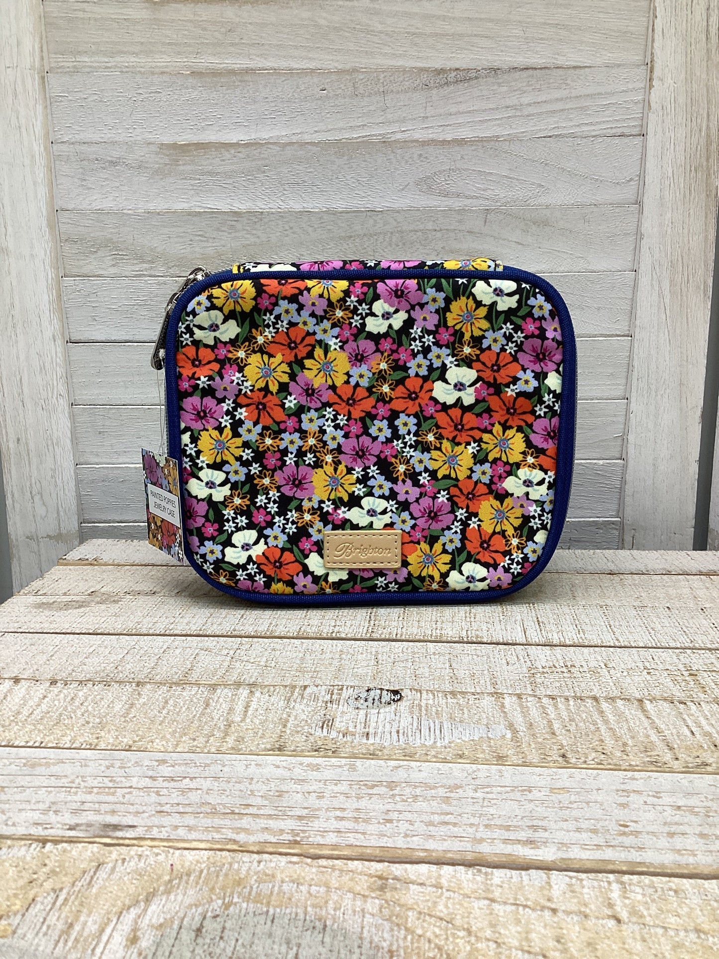 Makeup Bag By Vera Bradley, Size: Medium