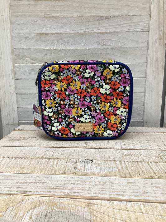 Makeup Bag By Vera Bradley, Size: Medium