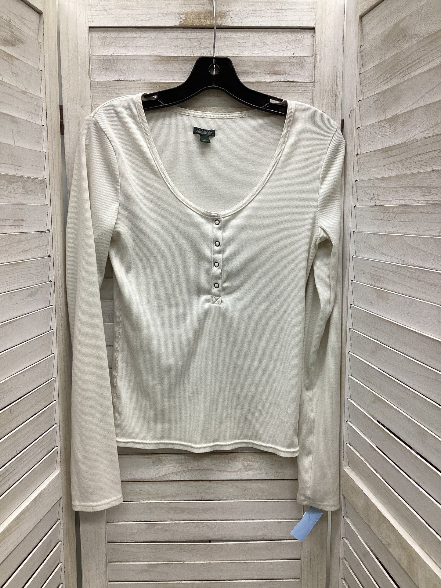 Top Long Sleeve By Wild Fable In White, Size: M