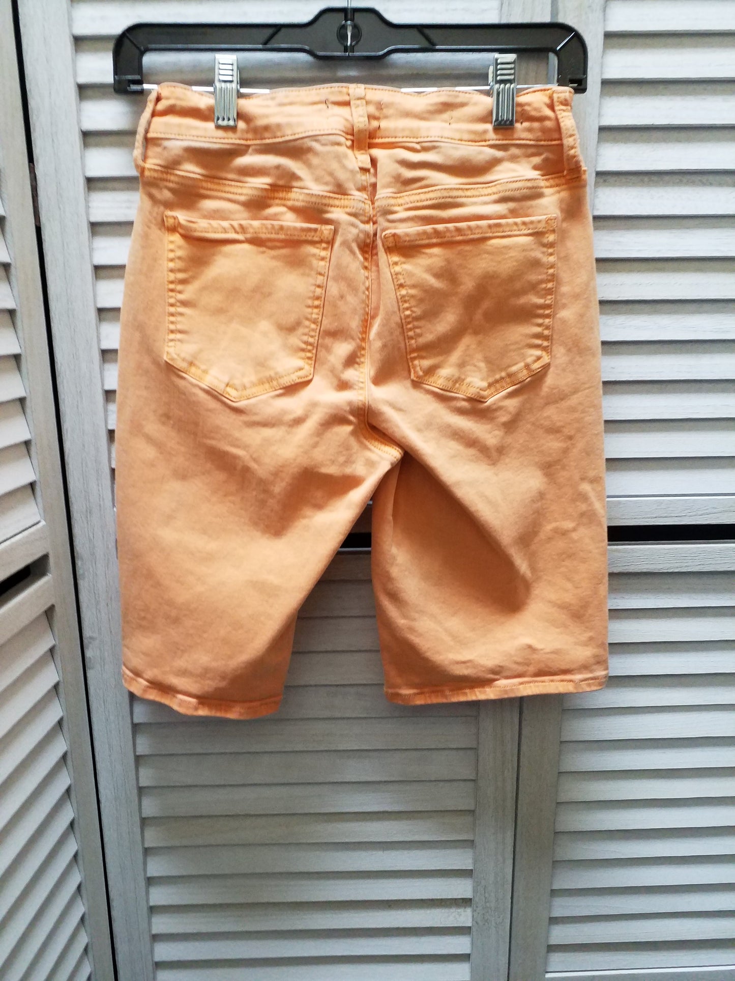 Shorts By Clothes Mentor  Size: 2