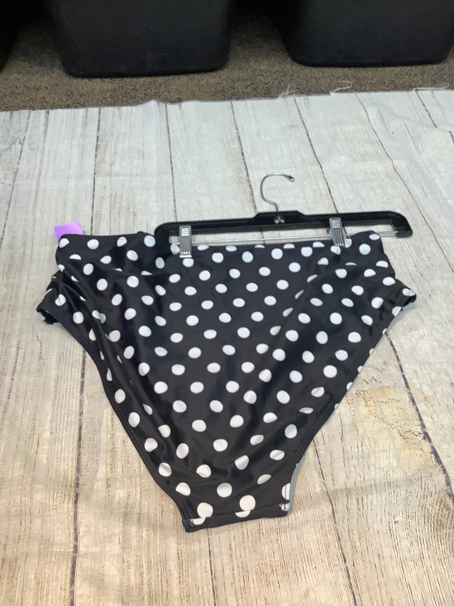 Swimsuit Bottom By Clothes Mentor  Size: 2x