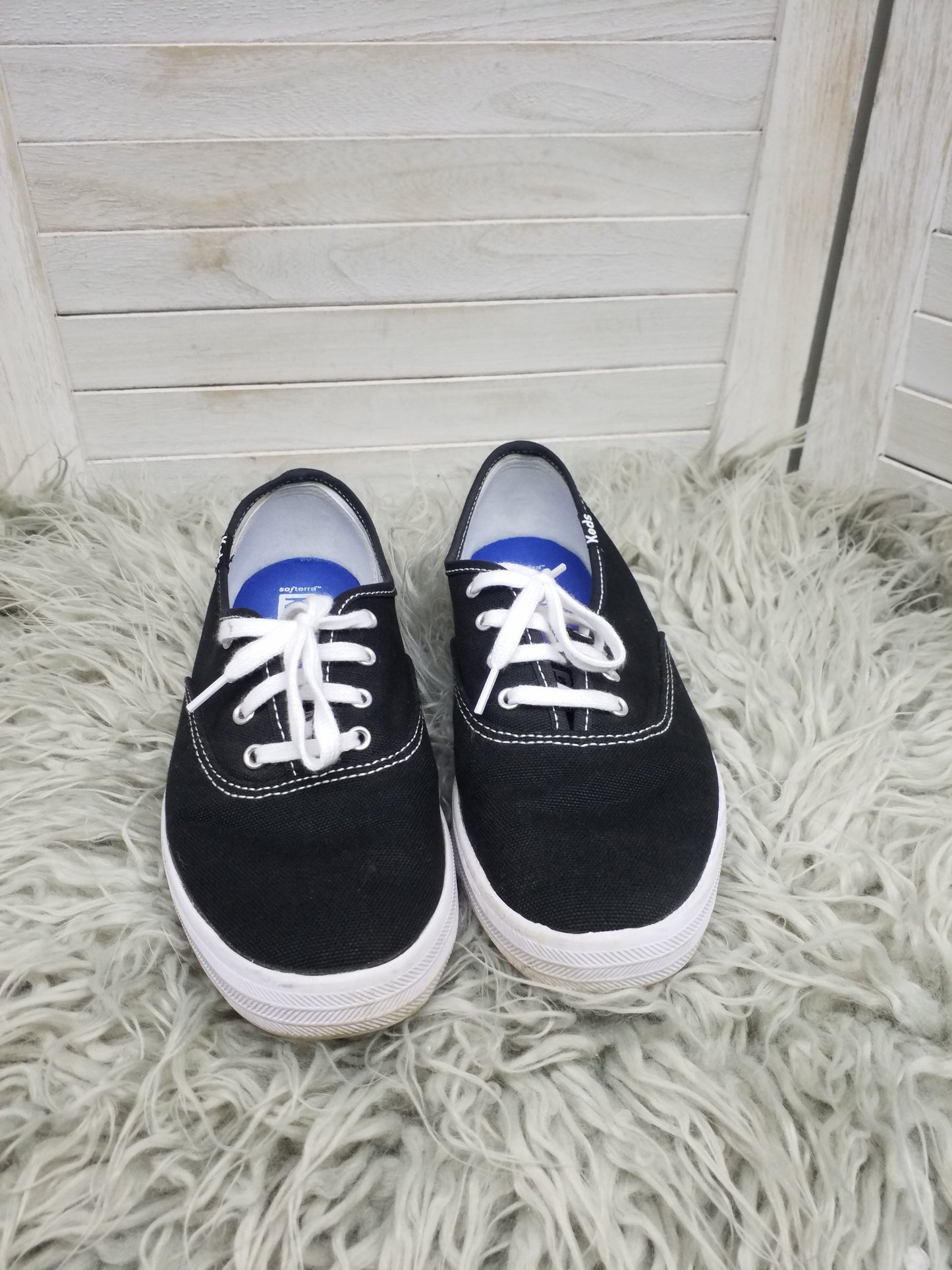 Shoes Sneakers By Keds  Size: 6