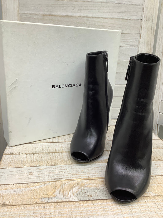 Black Boots Luxury Designer Balenciaga, Size 7