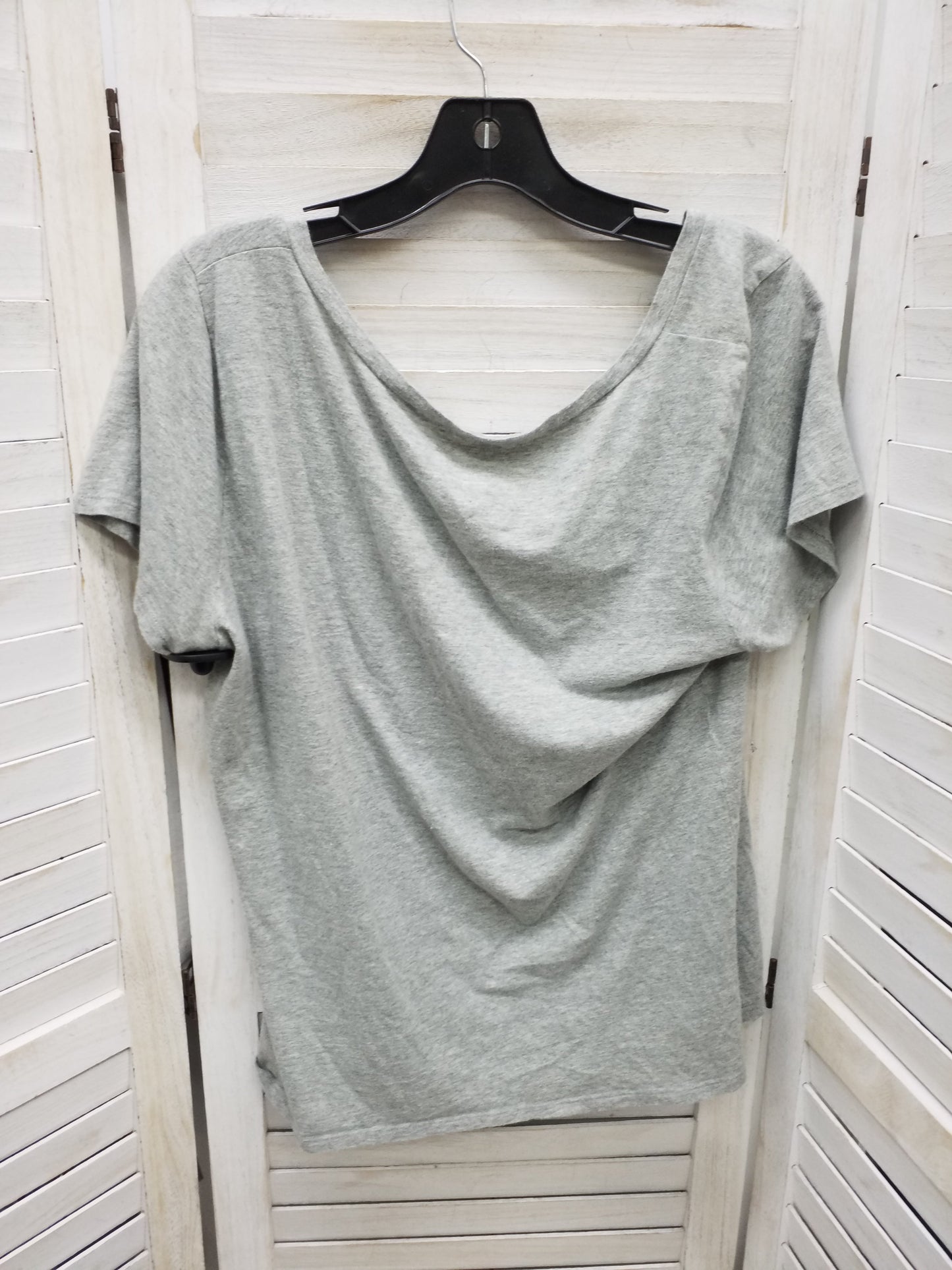 Top Short Sleeve Basic By Hollister  Size: Xxl