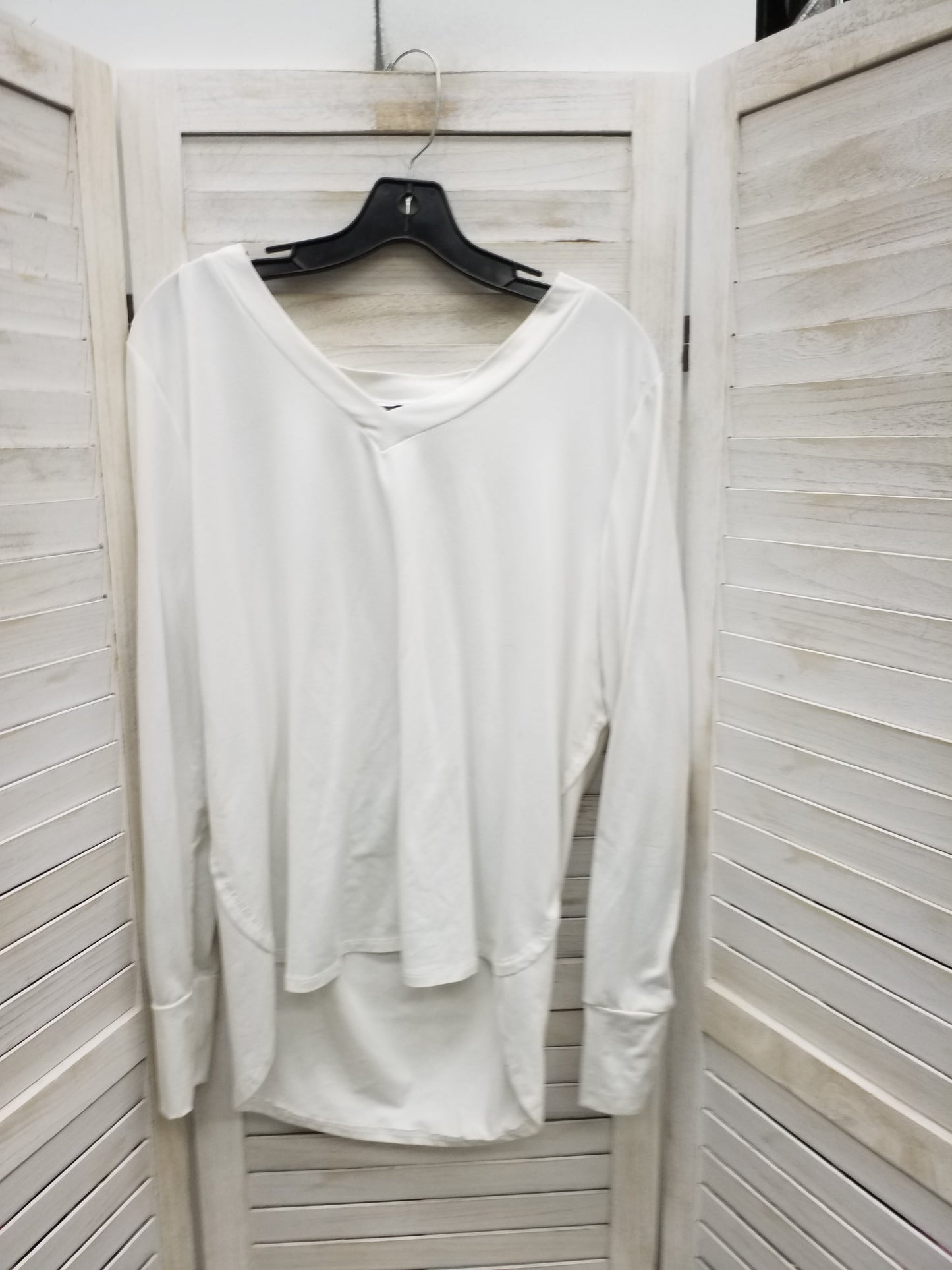 Top Long Sleeve Basic By Clothes Mentor  Size: Xl