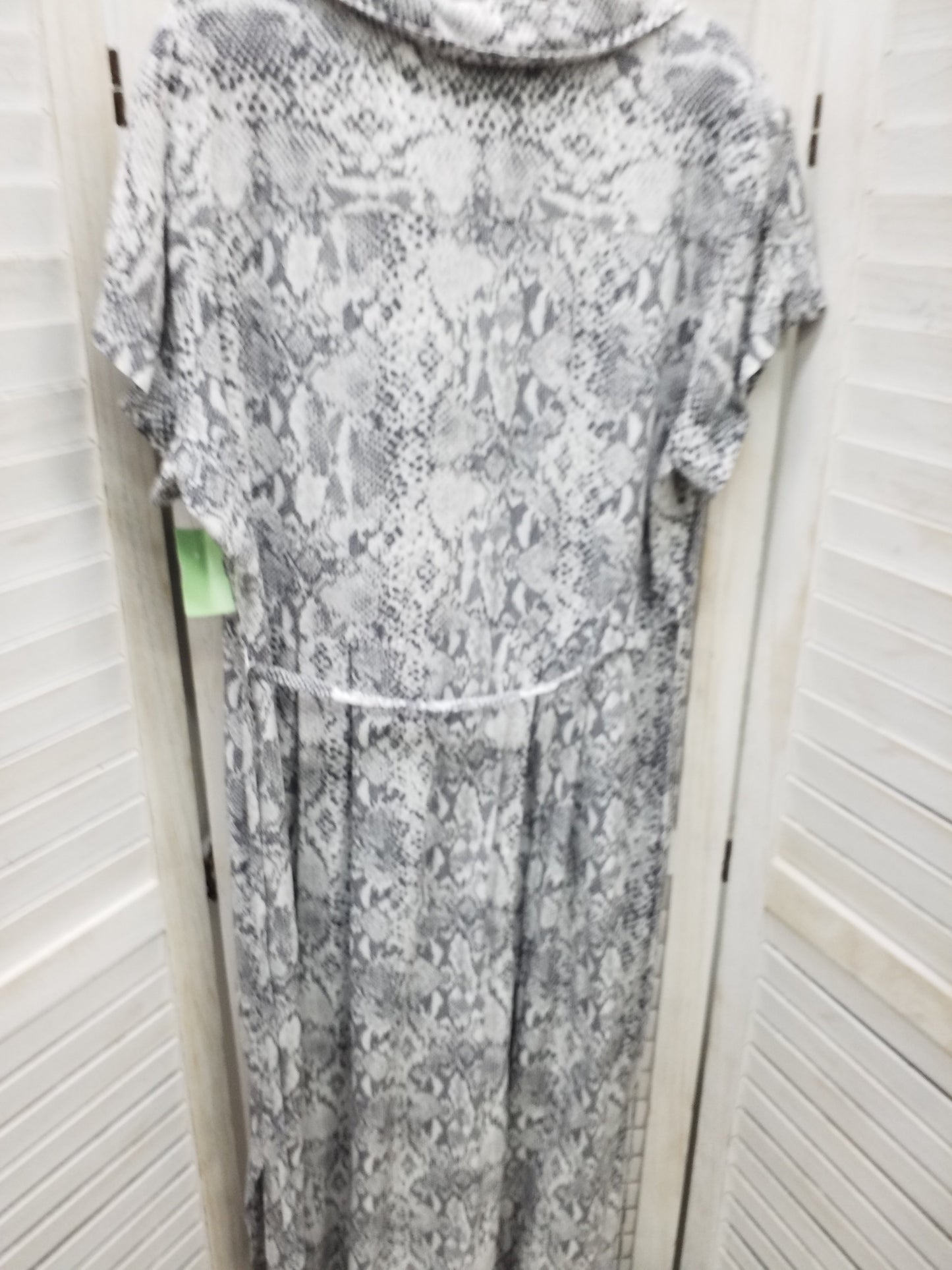 Dress Casual Midi By Time And Tru  Size: L