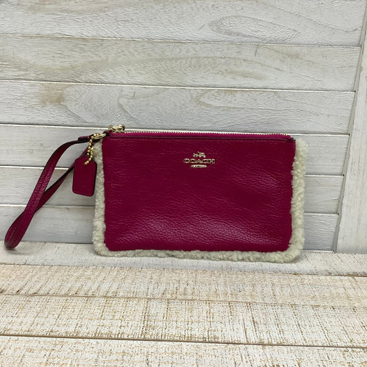 Wristlet Designer Coach, Size Medium