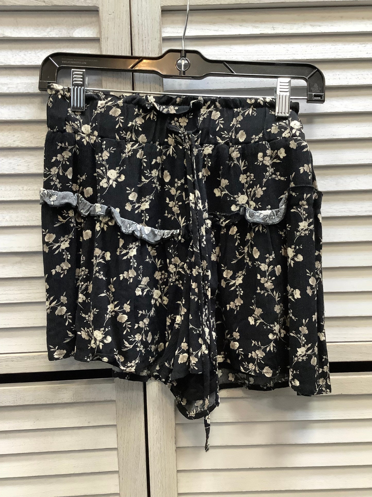 Skort By Versona In Floral Print, Size: S