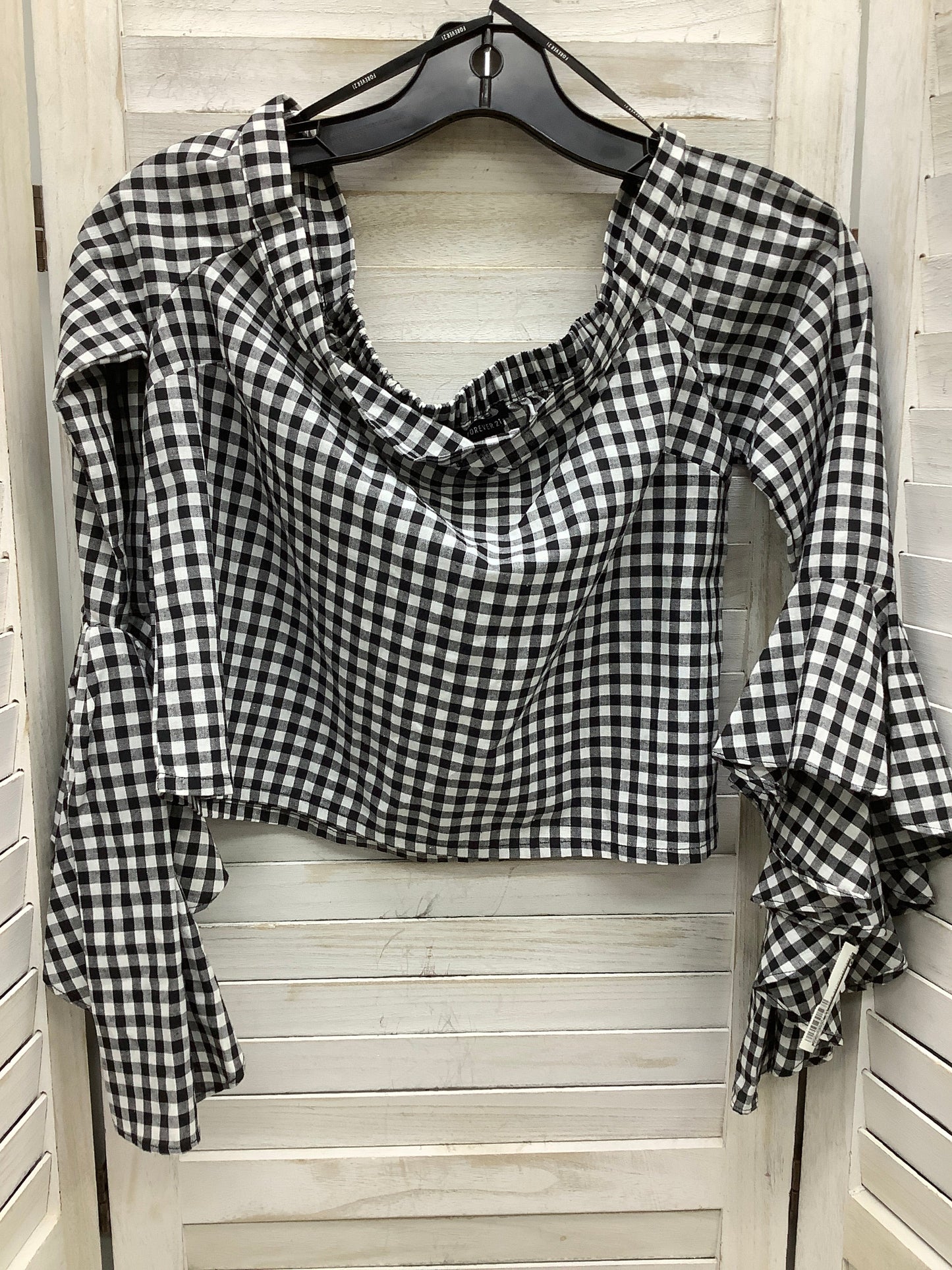 Black & White Top 3/4 Sleeve Forever 21, Size S