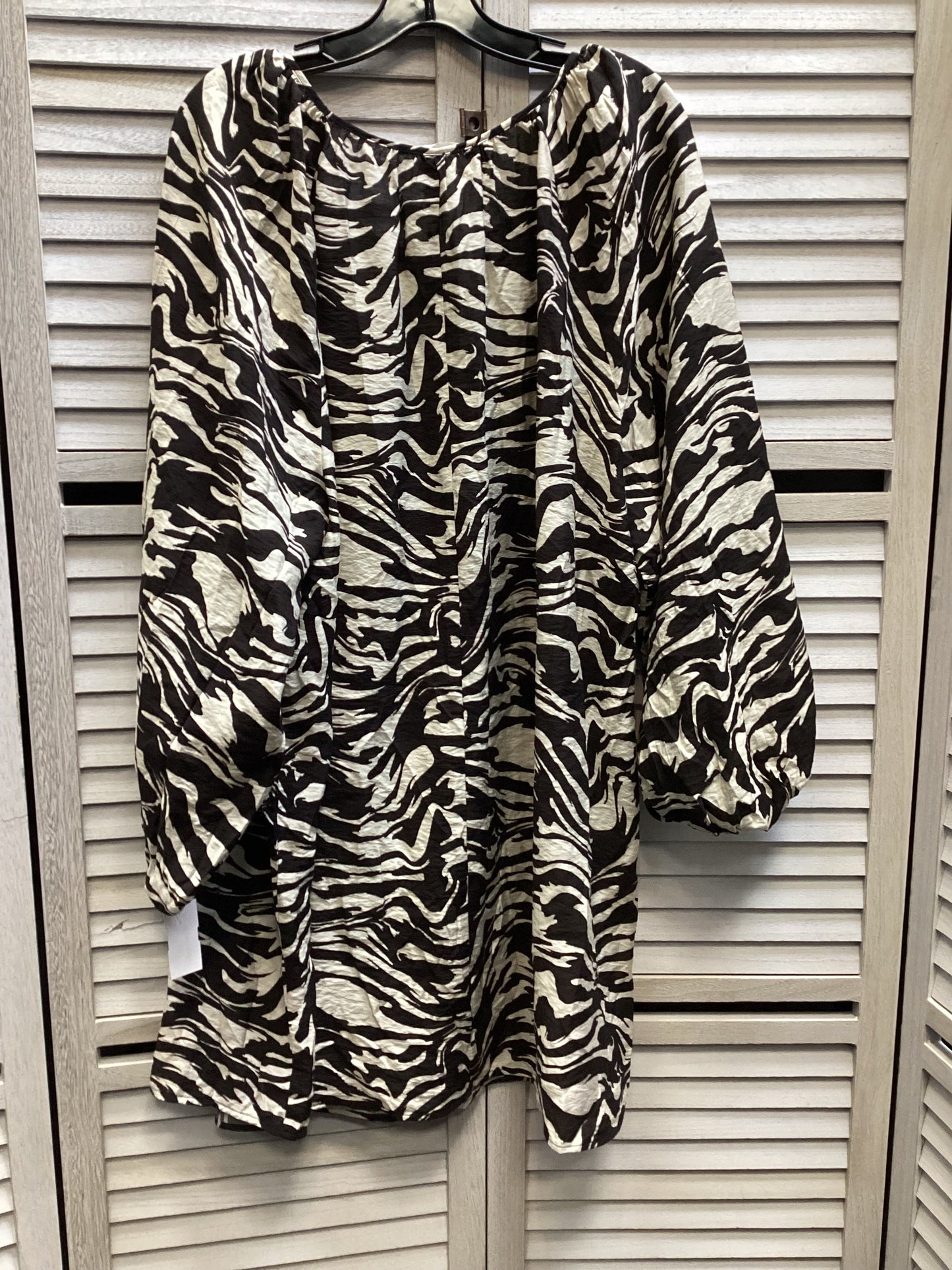 Dress Casual Short By H&m In Animal Print, Size: Xl